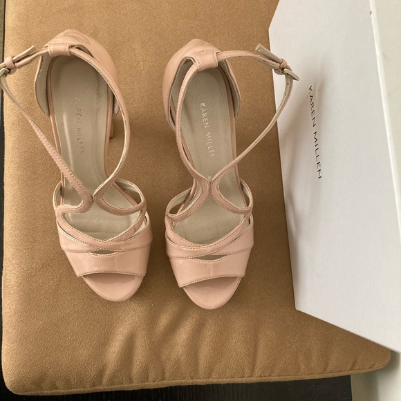 Platform sandals by Karen Millen - Picture 2 of 3